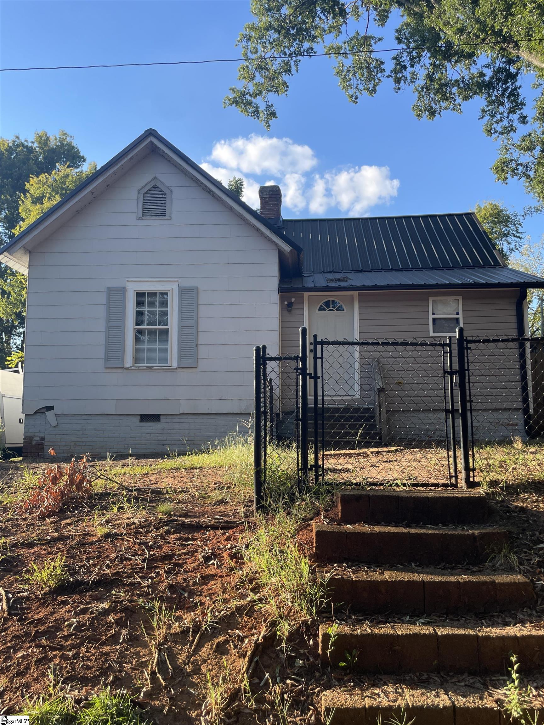 20 1st Street Greenville SC 29611