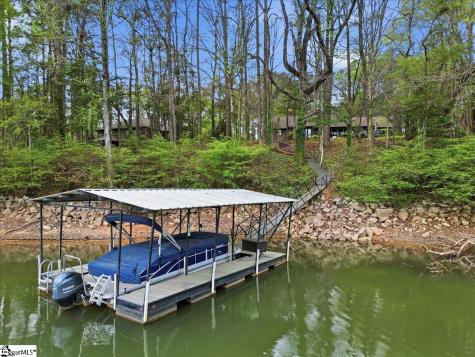 240 Stonehaven Way Seneca SC 29672
