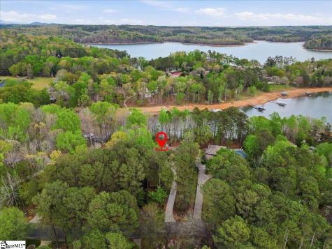 240 Stonehaven Way Seneca SC 29672