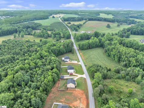 1275 Twin Bridge Road Gaffney SC 29341