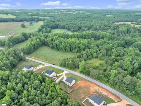 1275 Twin Bridge Road Gaffney SC 29341
