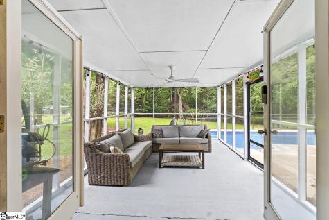 3258 W 72 Highway Clinton SC 29325