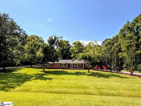 3258 W 72 Highway Clinton SC 29325