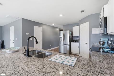 206 Christopher Street Duncan SC 29334
