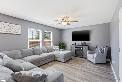 206 Christopher Street Duncan SC 29334