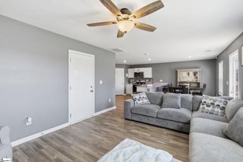 206 Christopher Street Duncan SC 29334