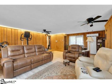 117 Martin Lane Cowpens SC 29330