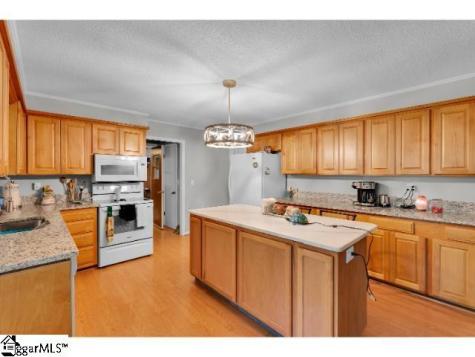 117 Martin Lane Cowpens SC 29330