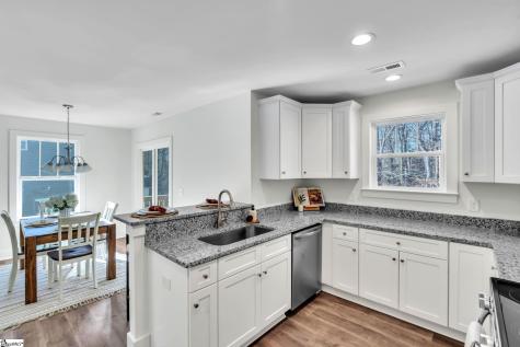 402 Woodland Circle Belton SC 29627