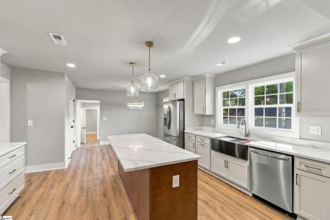202 Dove Tree Road Greenville SC 29615