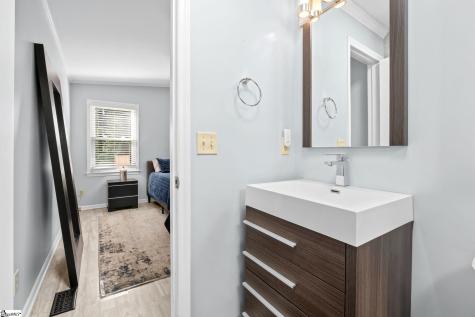 1009 Summit Drive Greenville SC 29609
