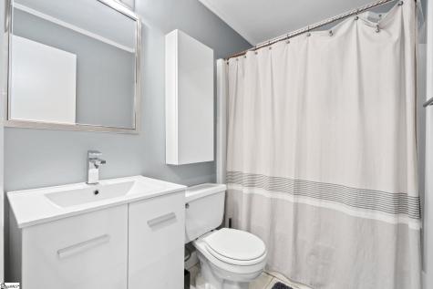 1009 Summit Drive Greenville SC 29609