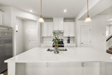 8 Wiltshire Circle Easley SC 29642