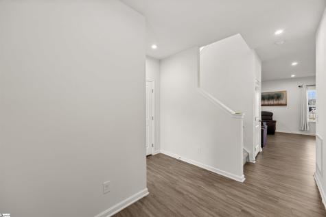 8 Wiltshire Circle Easley SC 29642