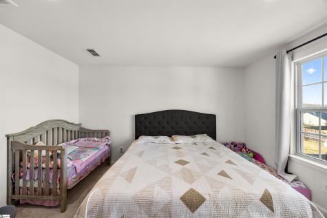 8 Wiltshire Circle Easley SC 29642