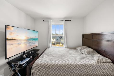 8 Wiltshire Circle Easley SC 29642