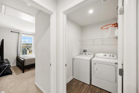 8 Wiltshire Circle Easley SC 29642