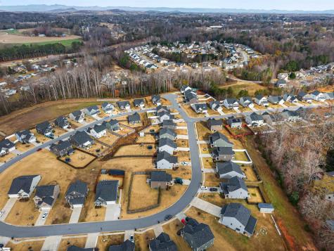 8 Wiltshire Circle Easley SC 29642