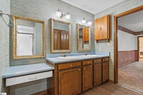 1215 Buck Creek Road Chesnee SC 29323