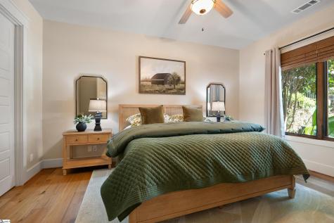 122 S Oak Pointe Drive Seneca SC 29672