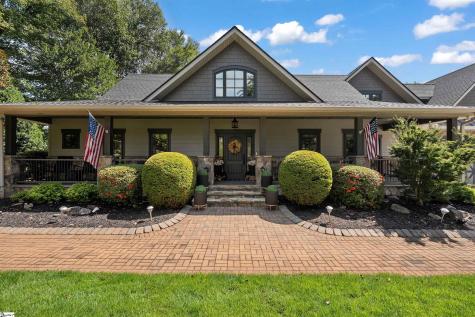 122 S Oak Pointe Drive Seneca SC 29672