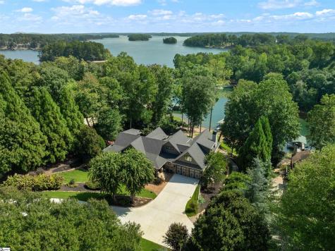 122 S Oak Pointe Drive Seneca SC 29672