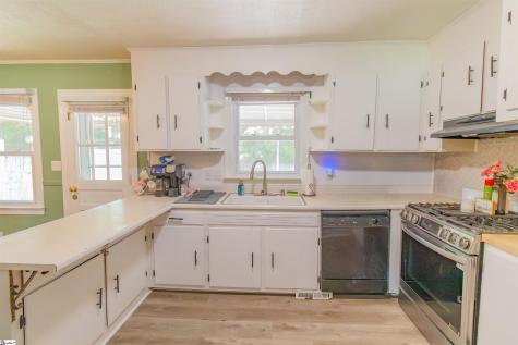 5 Pinefield Drive Greenville SC 29605