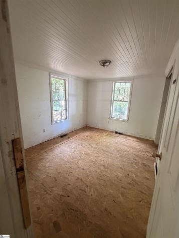 6 S Chastain Drive Greenville SC 29617