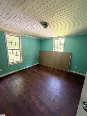 6 S Chastain Drive Greenville SC 29617