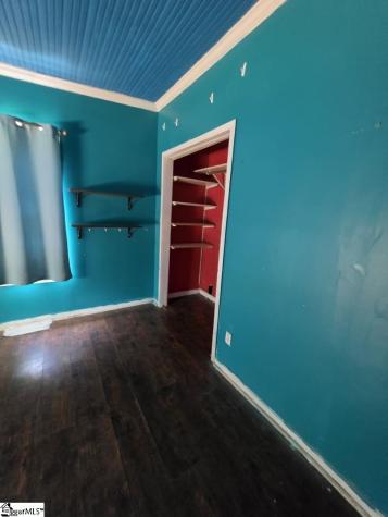 6 S Chastain Drive Greenville SC 29617