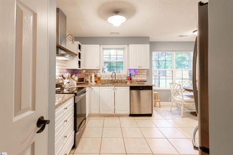 616 Fairview Lake Way Simpsonville SC 29680