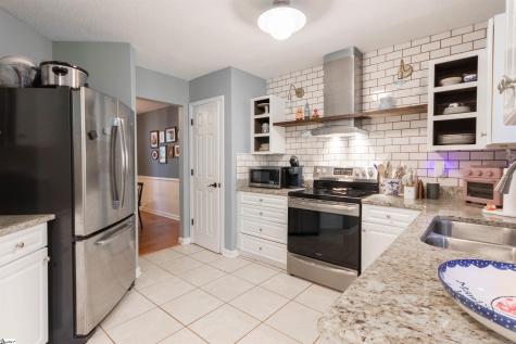 616 Fairview Lake Way Simpsonville SC 29680