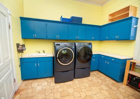 447 N Washington Street Rutherfordton NC 28139