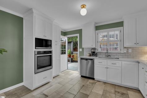15 Cammer Avenue Greenville SC 29605