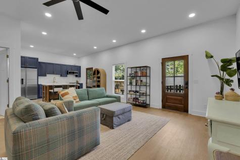 15 Cammer Avenue Greenville SC 29605