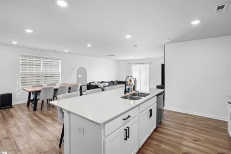 1242 Kilead Court Boiling Springs SC 29316