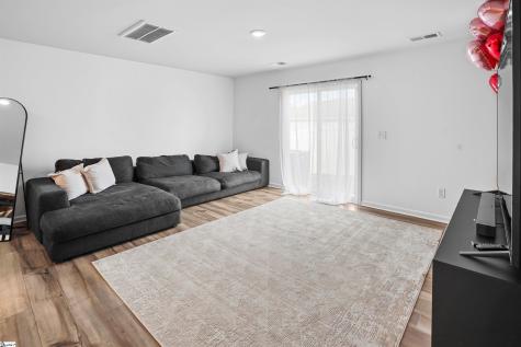 1242 Kilead Court Boiling Springs SC 29316