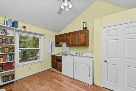 221 Lowndes Avenue Greenville SC 29607