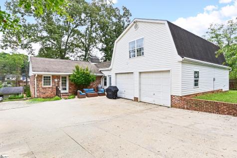 221 Lowndes Avenue Greenville SC 29607