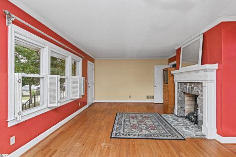 221 Lowndes Avenue Greenville SC 29607