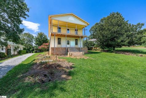 128 S Howard Avenue Landrum SC 29356