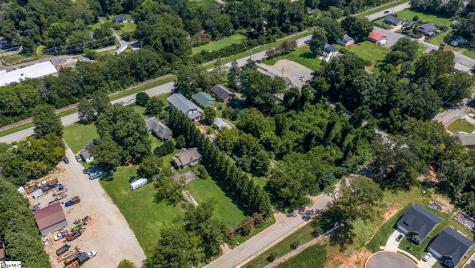 128 S Howard Avenue Landrum SC 29356