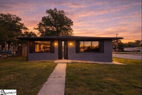 327 W Main Street Clinton SC 29325