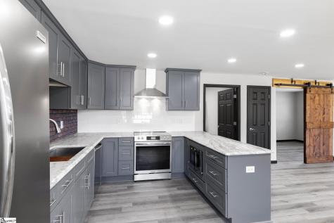 327 W Main Street Clinton SC 29325