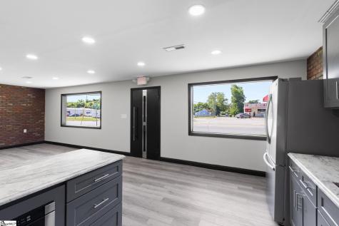 327 W Main Street Clinton SC 29325