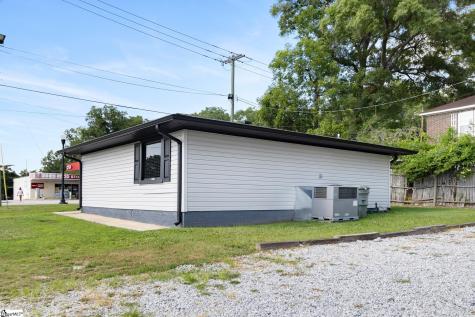 327 W Main Street Clinton SC 29325
