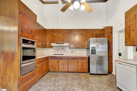 19 Vicki Circle Greenville SC 29615