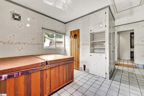 19 Vicki Circle Greenville SC 29615