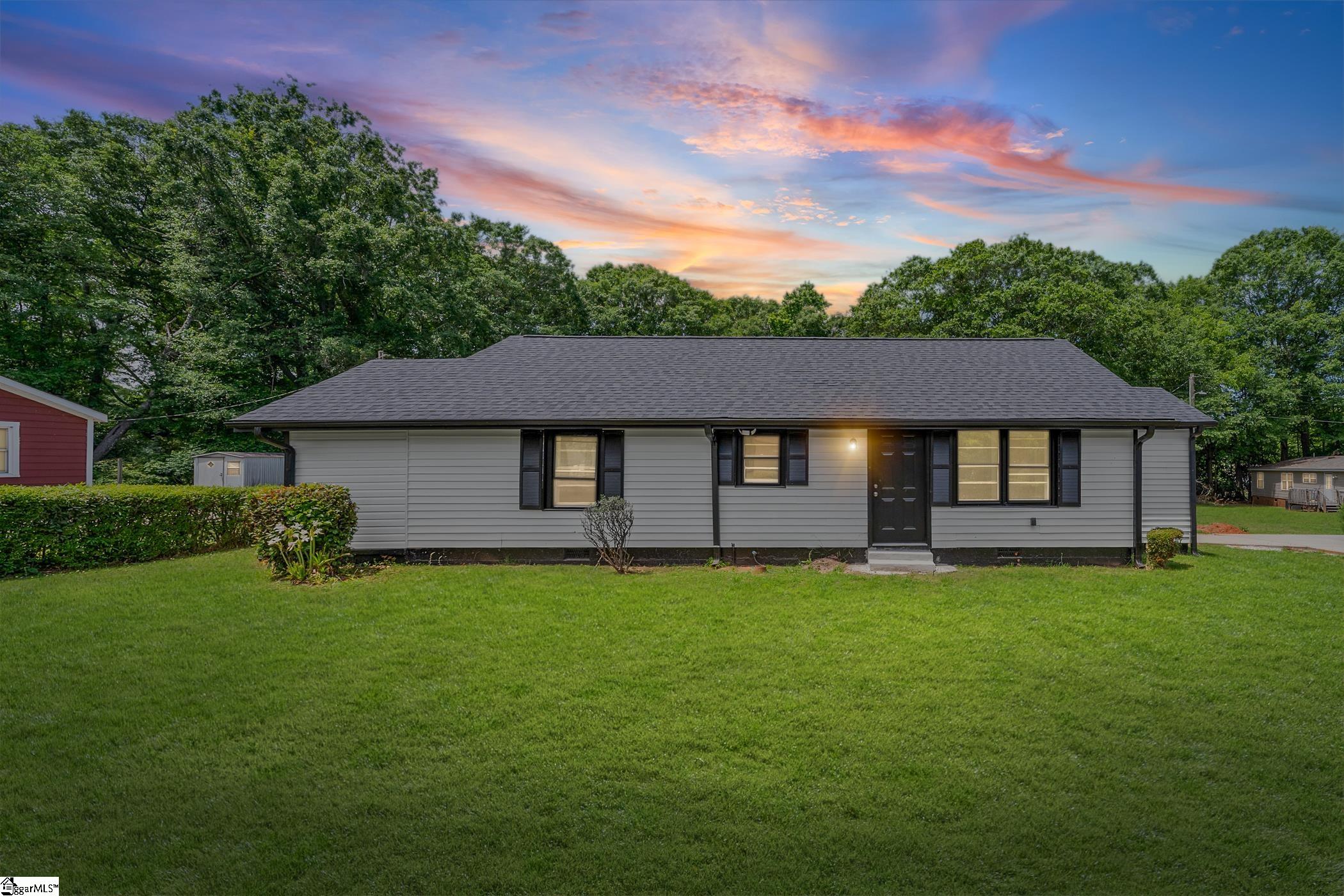 141 Edge Street Wellford SC 29385