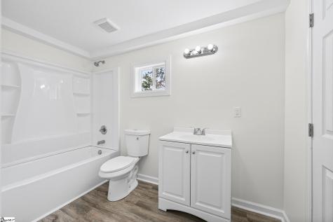 141 Edge Street Wellford SC 29385